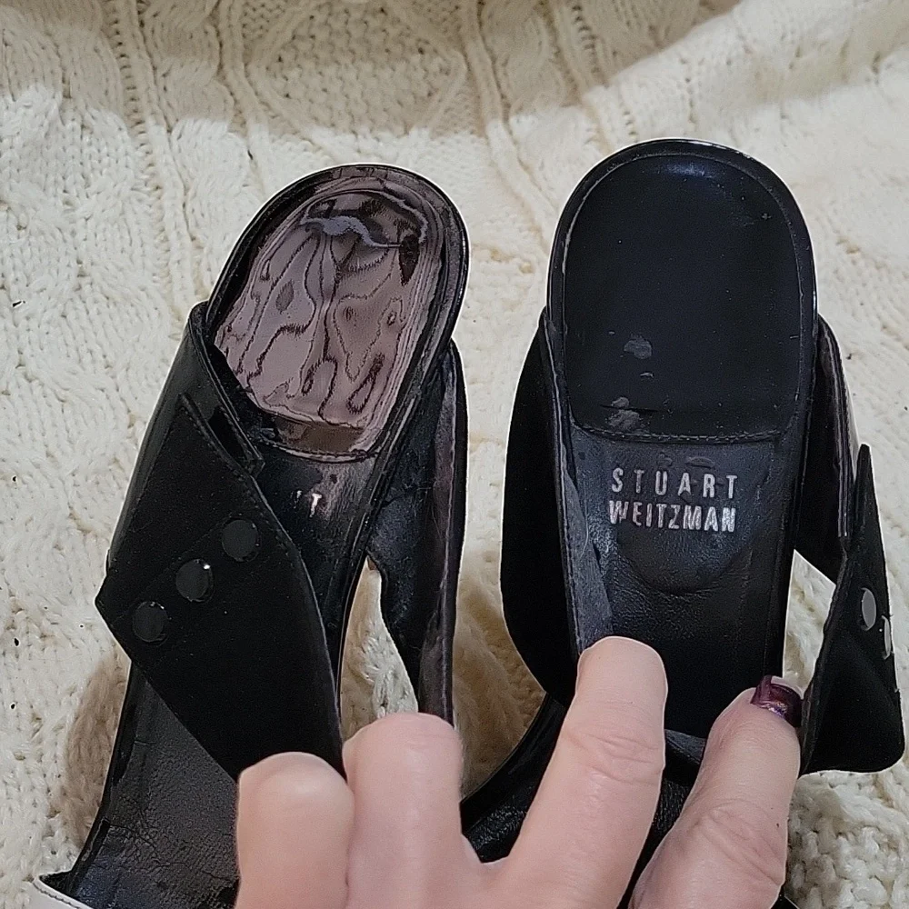 Stuart Weitzman - Picture 5 of 6
